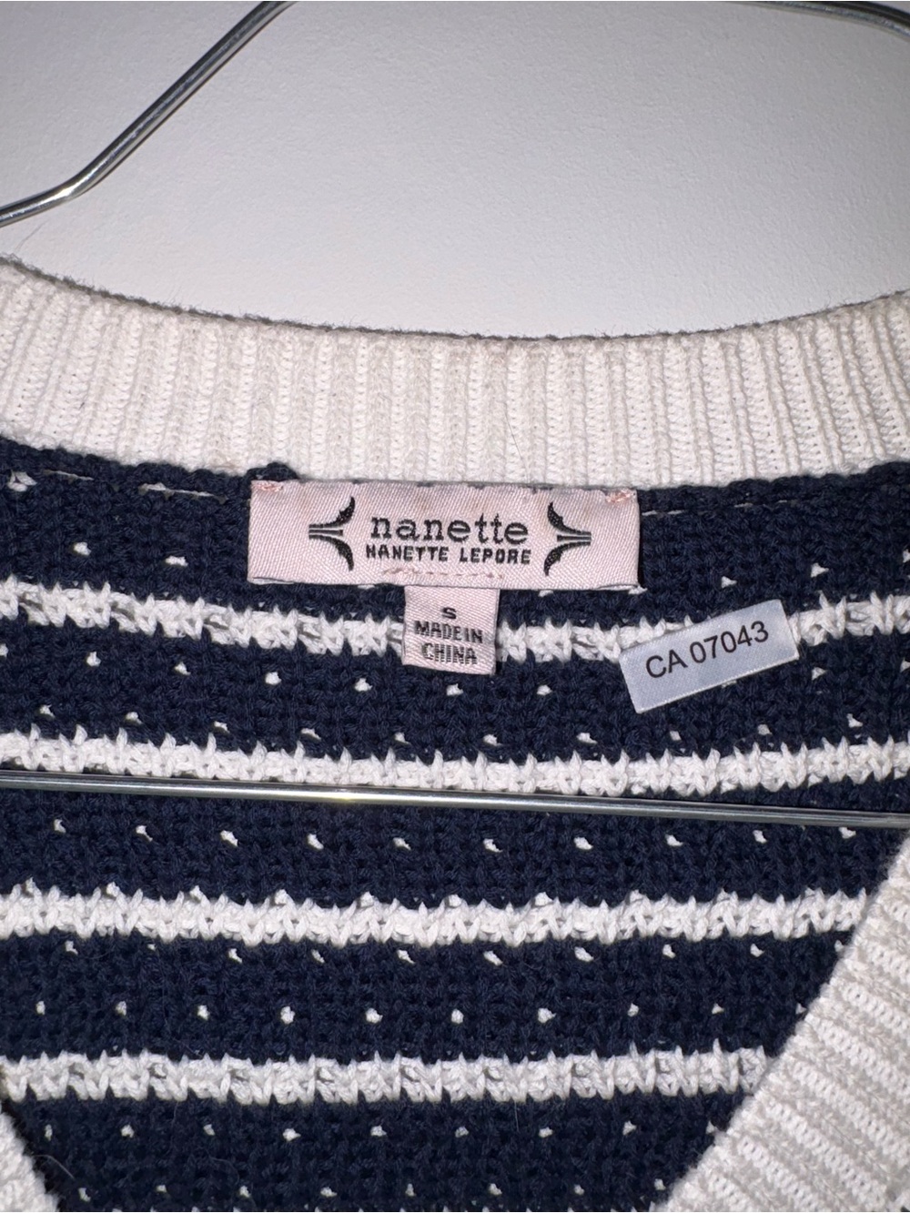Sweater Subcategory Classification - Picture 4 of 7